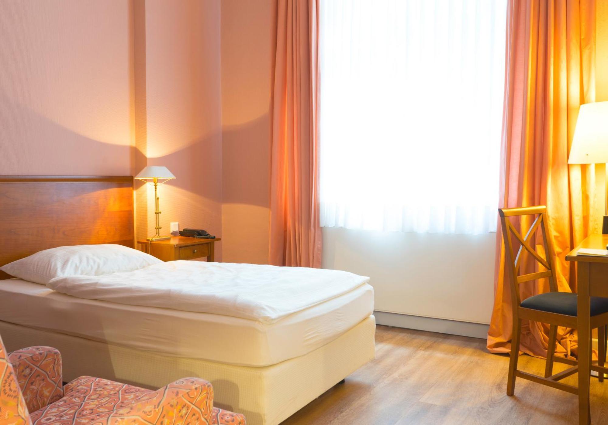 Hotel Villa Viktoria Luise Blankenburg  Cameră foto